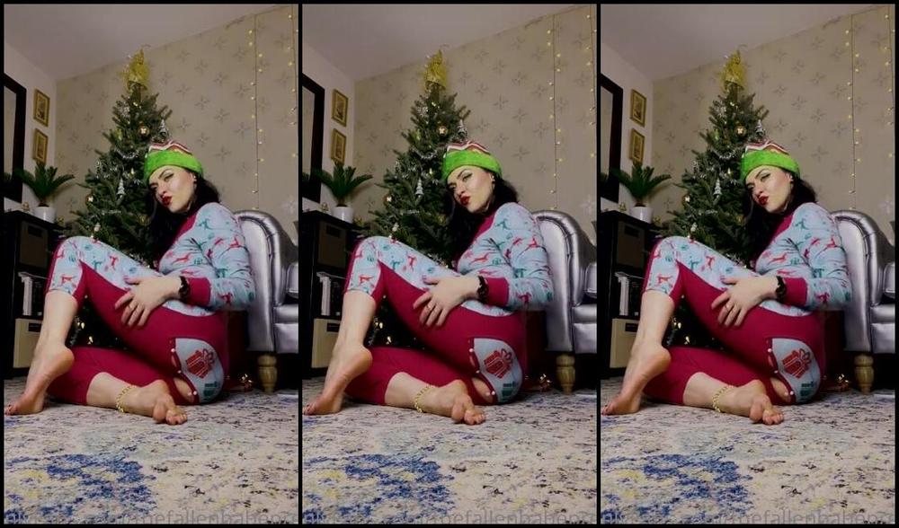 Thefallenbabepremium Onlyfans Get A Peek Behind The Scenes Of The 2021 Xmas Shoot Includes Ass And Boobies Flashesp