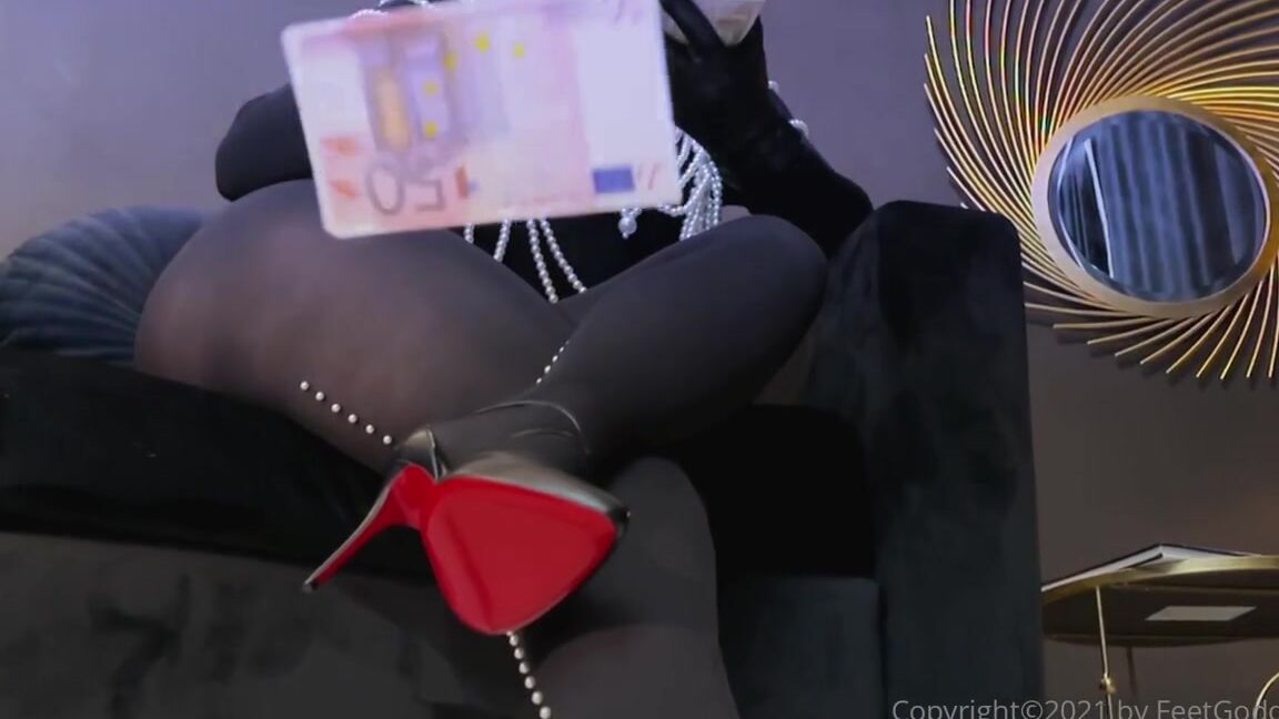 Eve Schwarz Nicknamed Eveschwarz Onlyfans Your Sole Purpose Is To Kneel And Serve Me Thats Why This Universe Created You To Serve To