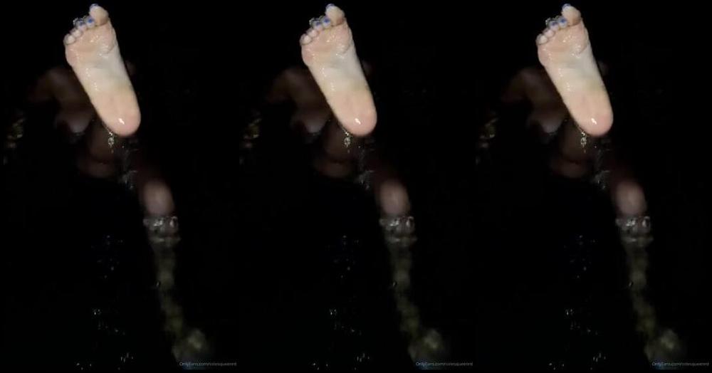 Meryann Aka Solesqueenrd Onlyfans Hello Guys Welcome To My Paradise Swimming Naked In Night Time Who Wants To Join