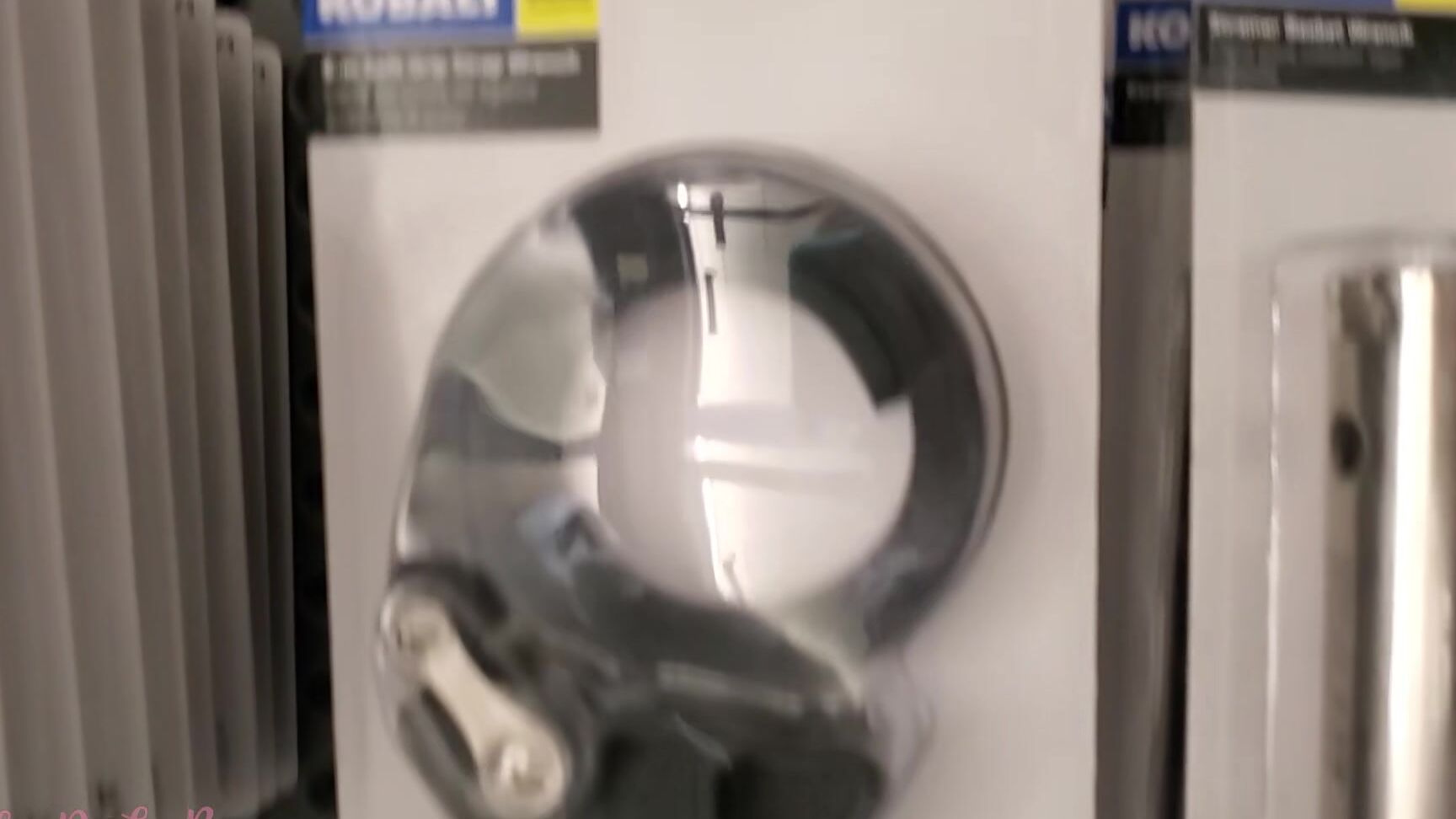 Lola DeLaRosa Fucking Myself With Tools At The Store Hmo2Zk7V Amateur