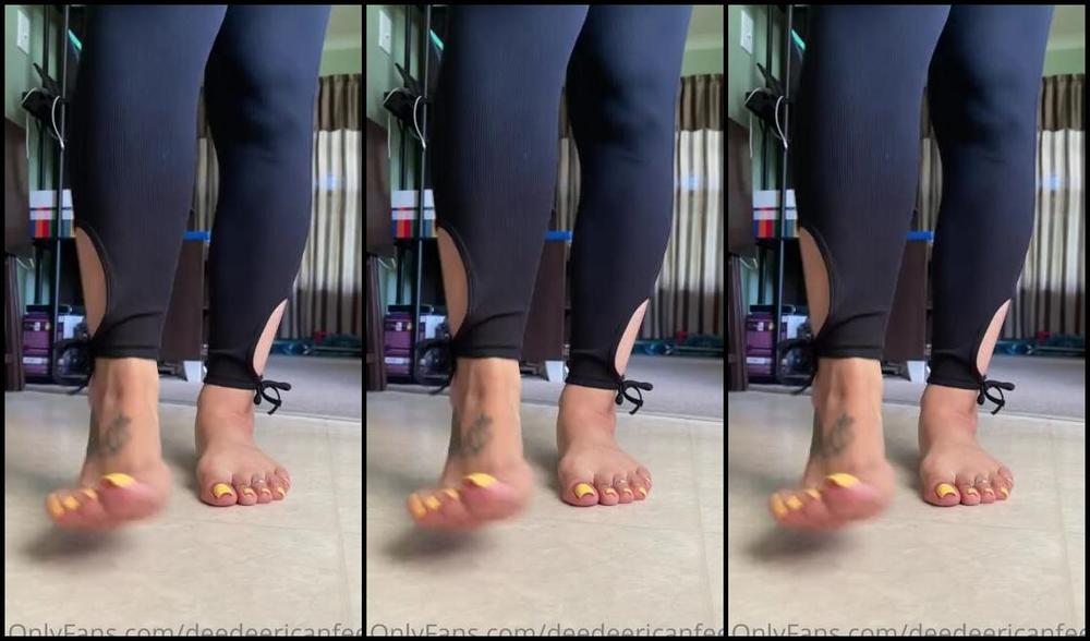 Deedeericanfeet Onlyfans Hi There As Requested My Side Views Walking Back N Forth