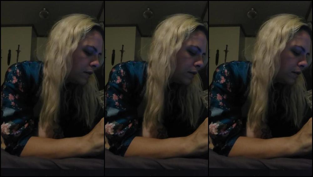 Smokes a Joint, Plays with Herself, and Answers Message from Work on Phone_Ferralyn River PornHub