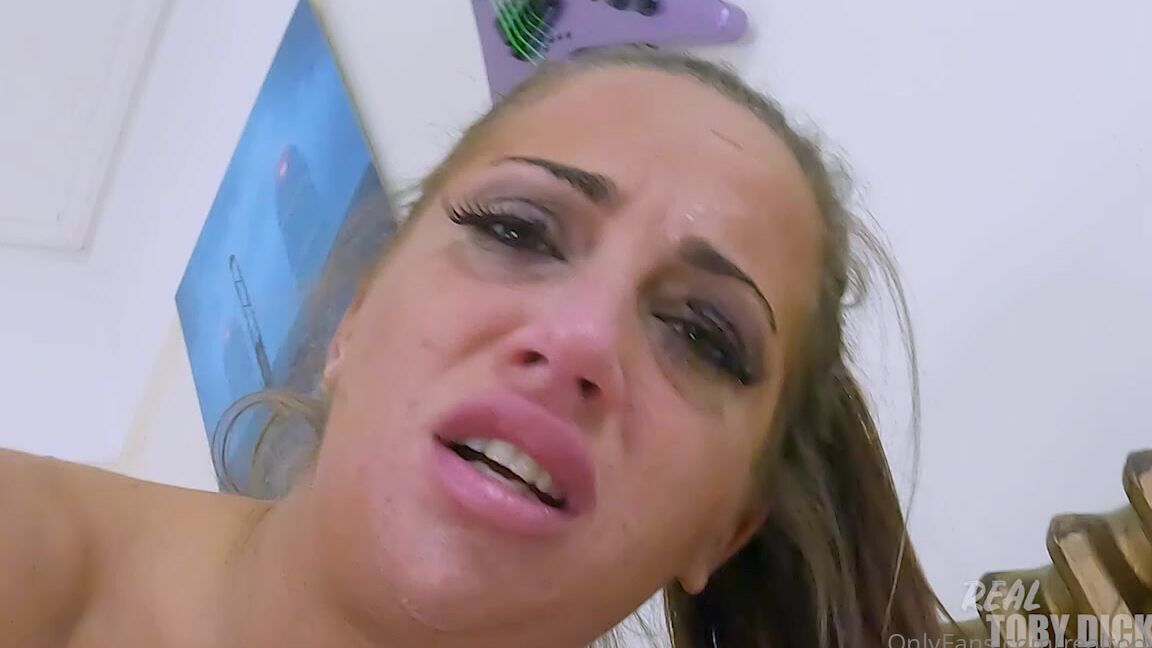 Realtobydick Rough Doggystyle Cunt Pumping For Lara Lee