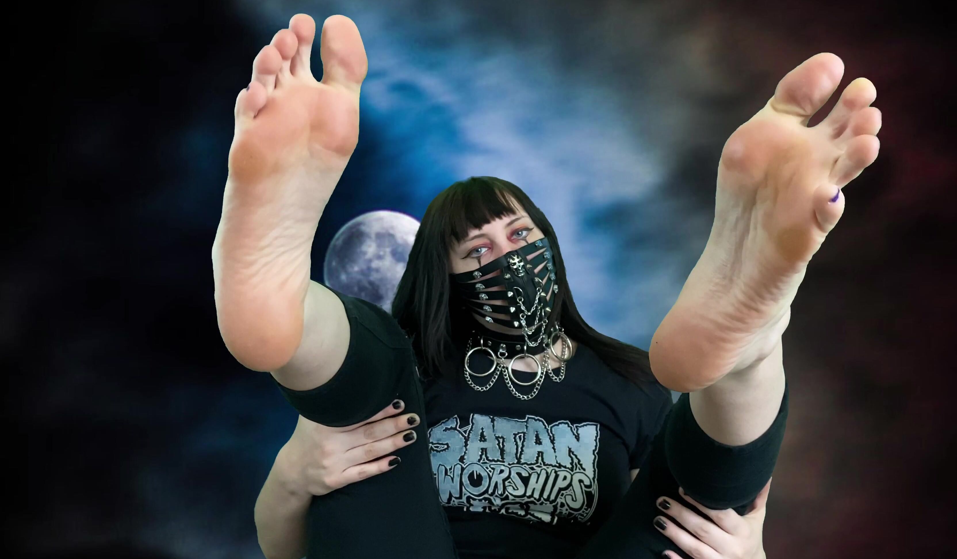 The Goddess Clue My Devilishly Sexy Soles Are Your Downfall Enjoy