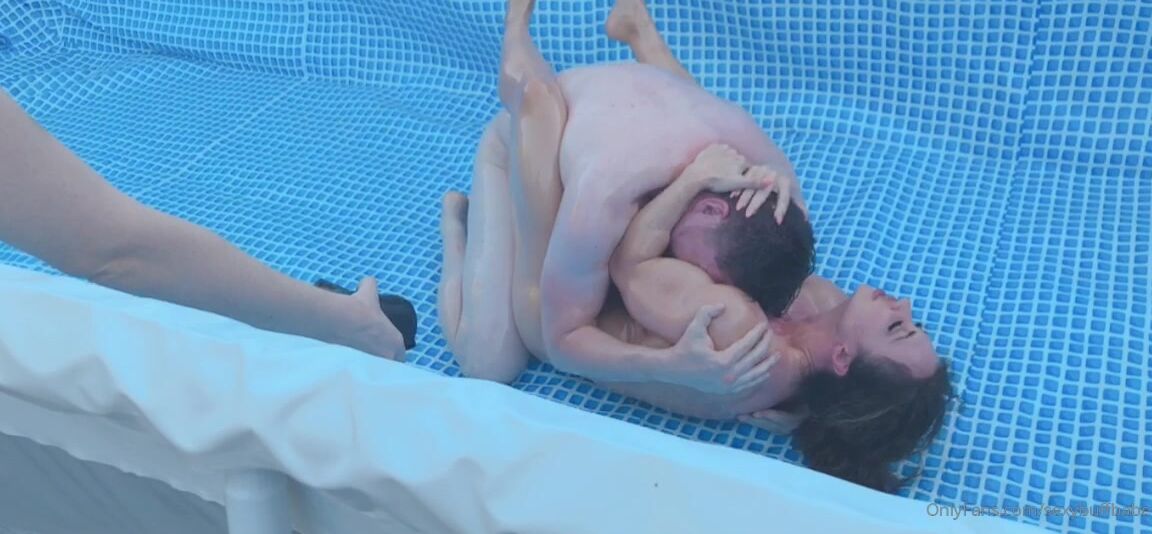 Sexybuffbabe Just A Zinger This Am With A Sneak Peak Of My Nude Oil Match Against Hanz Vanderkill The