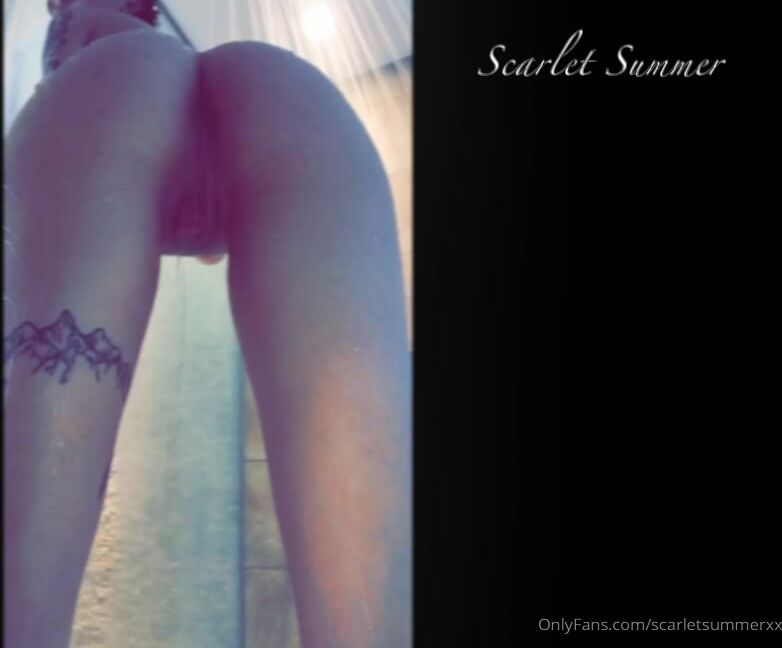 scarletsummerxx-11-10-2019-70006122-i-love-this-short-lil-6-minute-long-video-of-me-getting-wet-and-playing