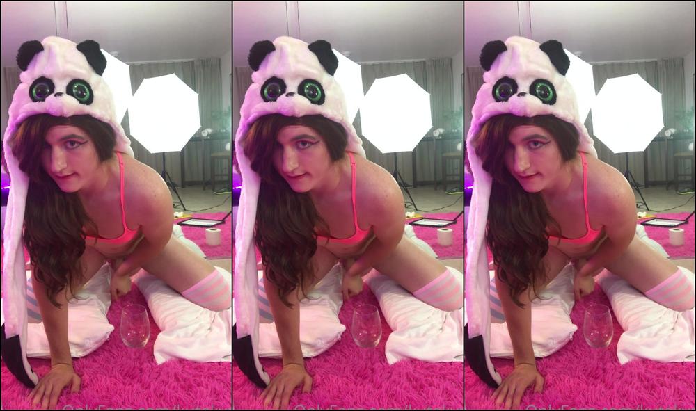 Kymmyharper Idk If You Ve Been Waiting For This Bitch But Here It Is I Ll Ride My Dildo Way M