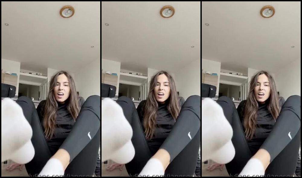 Jane Aka Janesocks7 Onlyfans After Running Me And You Have To Spare A Moment 2