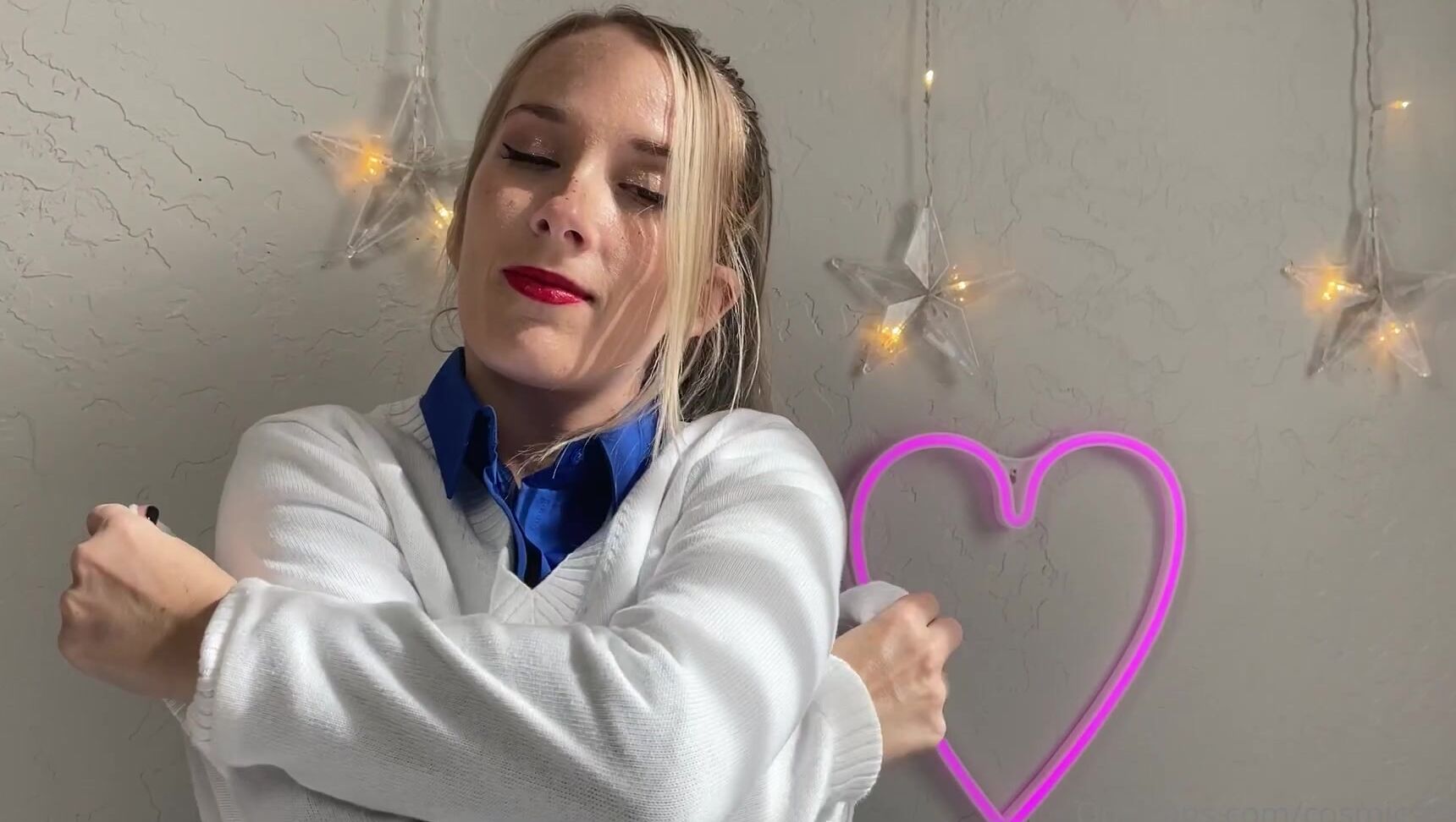 Cosmicstarlight Fred Jones Cosplay Striptease