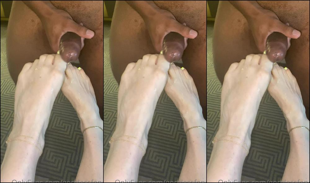 Goddessfendi 715881094 08 16 2020 After An Hour Of Worshipping My Feet Licking My Spit Off My Feet And Me Spitting