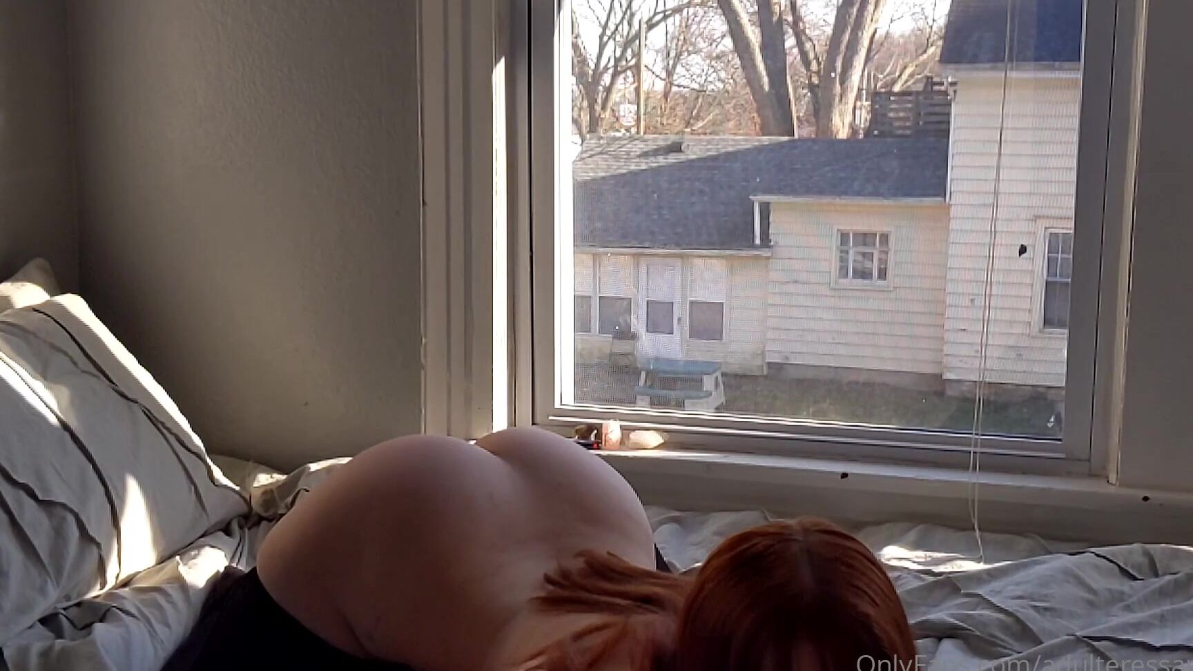 adulteressamber-21-03-2021-2060630972-just-having-fun-short-pillow-hump-style-masturbation-video