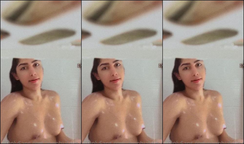 Xsophialatinax Accompany Me To A Shower