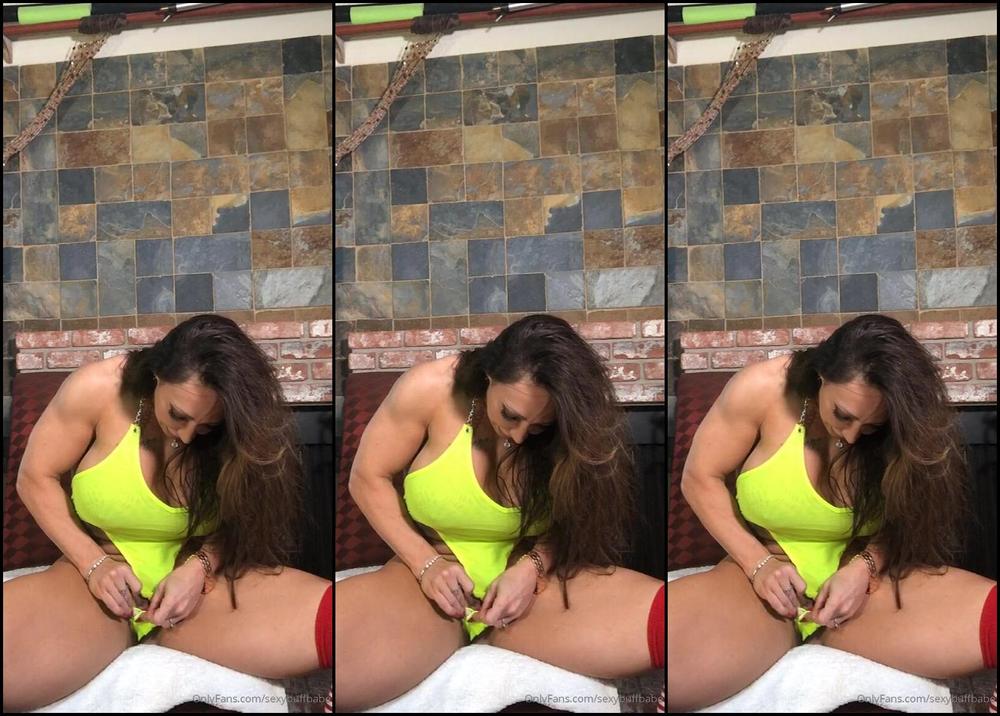 Sexybuffbabe Let Me Brace Your Neck For A Brace