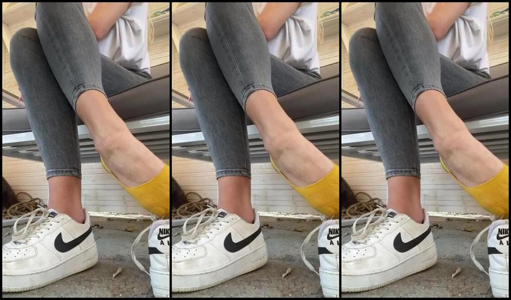 Emmysfeetandsocks Aka Emmyfeetandsocks Onlyfans Pov You Re Under The Table Enjoying Me Taking Off My Shoes After Work With A Super Sweaty Smellyp