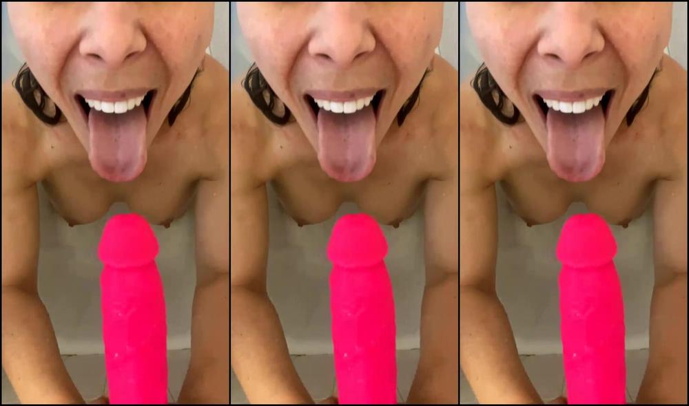 cheriedeville-21-04-2021-2089477234-stream-started-at-04-21-2021-06-01-pm-smoking-in-the-shower