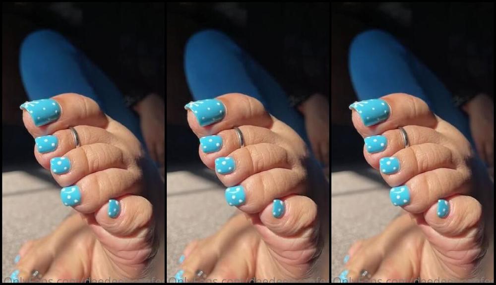 Deedeericanfeet Onlyfans As Requested Closeups Of My New Mani Pedi