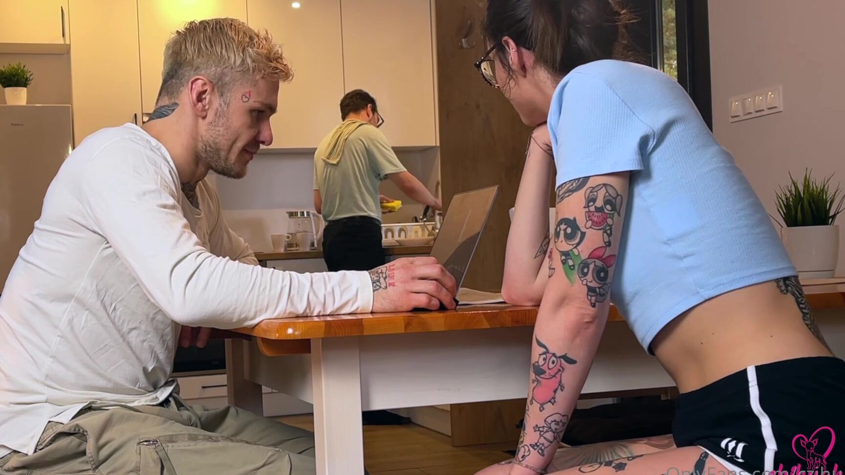 Czihuahua New Long Video Cuckold Roleplay When My Husband Cleaning The Kitchen I Worked With My C