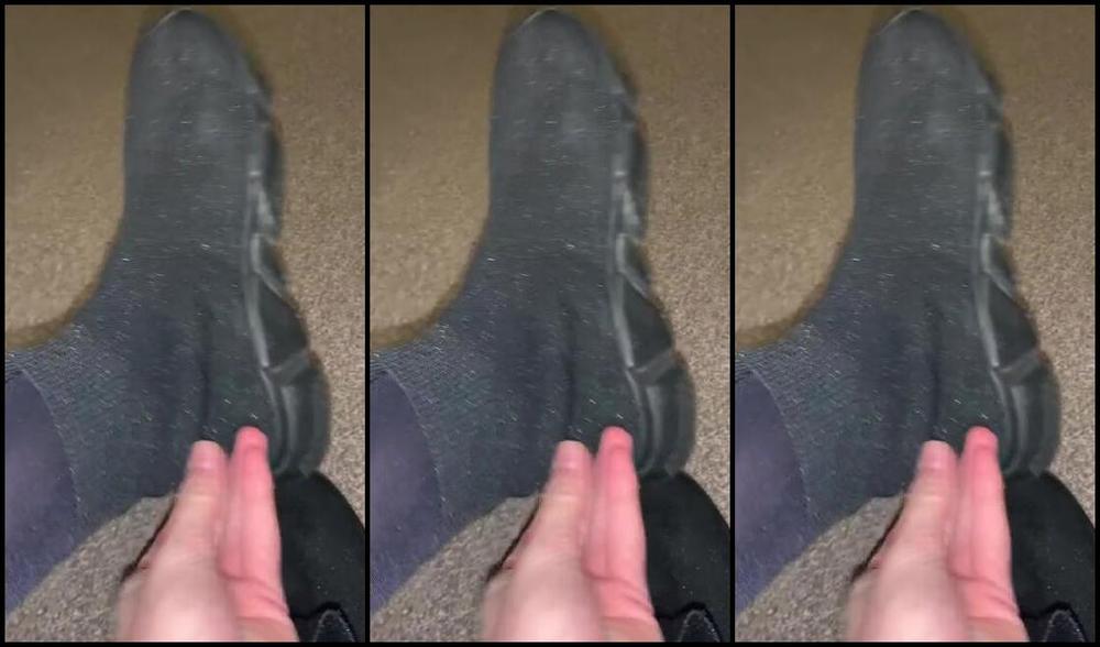 Miss Emma Rose Nicknamed Emmaemmarose Onlyfans Would You Like To Sniff My Nylon Feet From Today