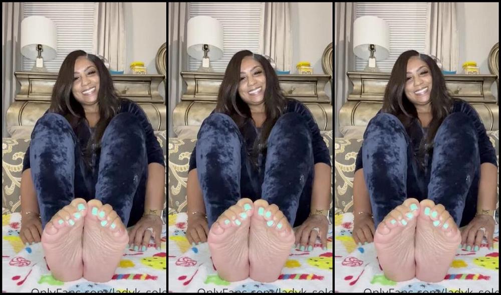 Ladyk Soles Nicknamed Ladyk Soles Onlyfans Green Toes Oily Feet Rubbing
