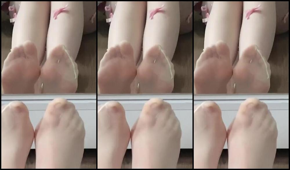 Goddess Ana Nicknamed Urfeetgirlofc Foot Fetish 11 01 2023 Onlyfans Video Today Im Going To Post The Set Of Photos From That Day 8Dv6