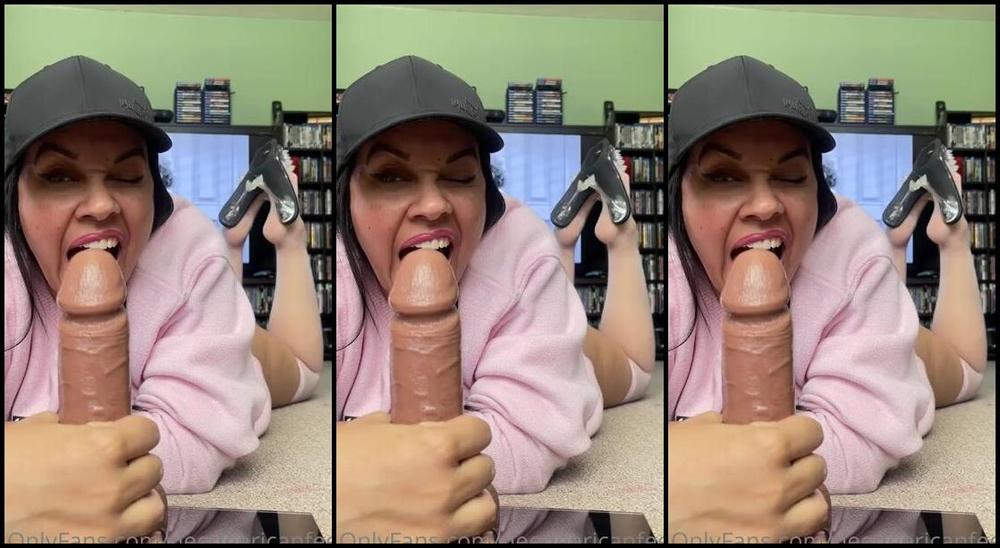 Deedeericanfeet Onlyfans Gm As Requested Hj In Heels And Nylons And The Pose