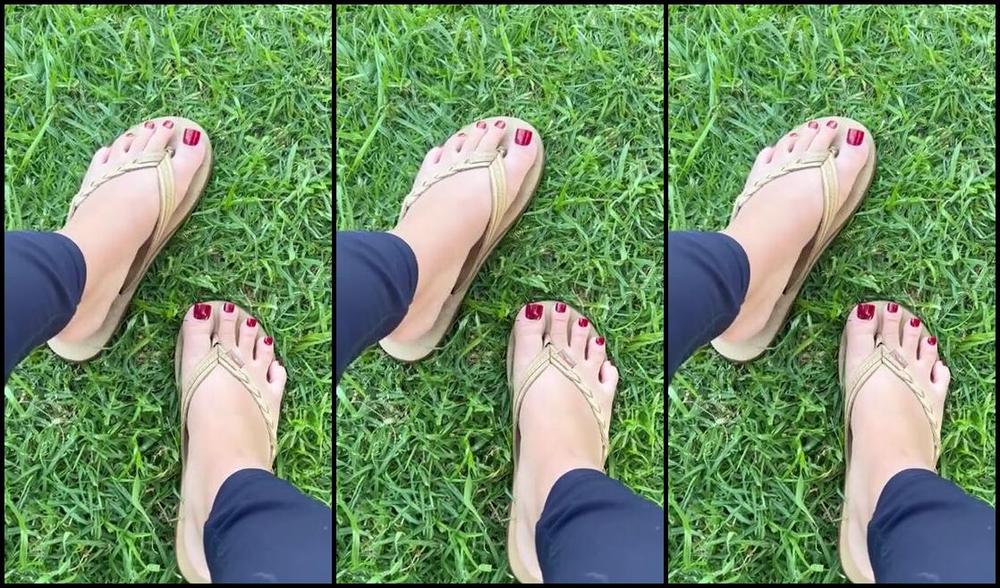 Goddessjvu Onlyfans It S Sandal Season You D Look At My Mesmerizing Feet Secretly So I Don T Catch You Staring2