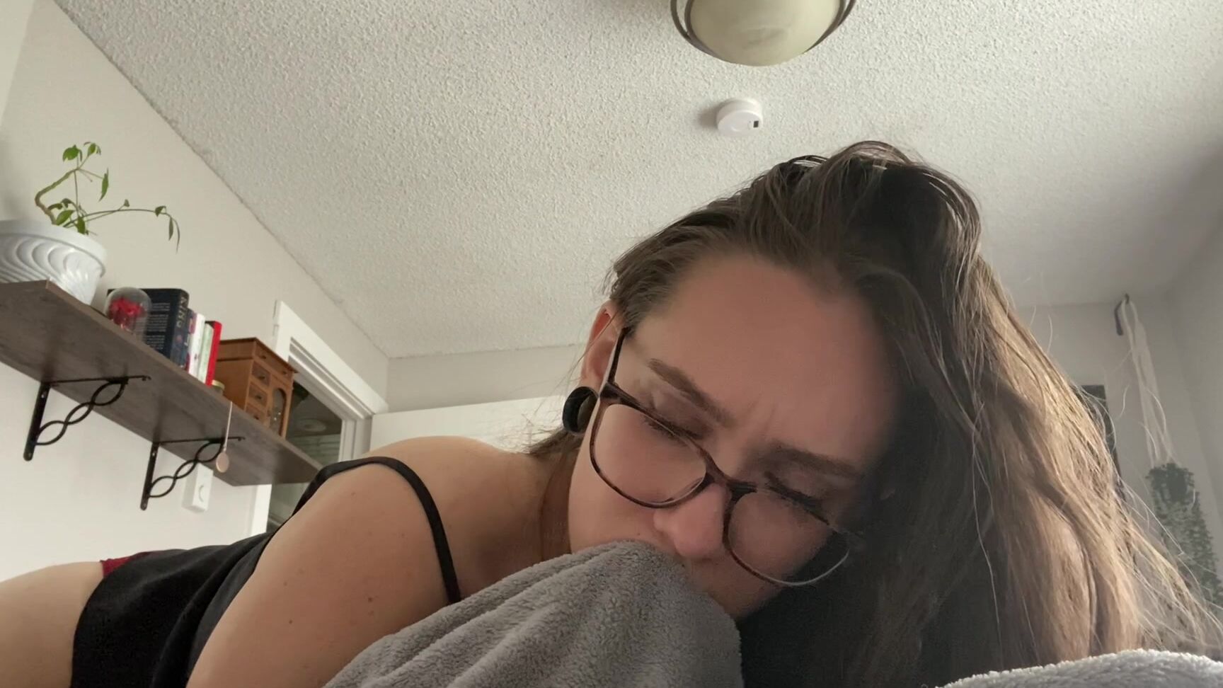 "divinebabe" family, mommy roleplay, pov, taboo, virtual sex mommy is horny manyvids