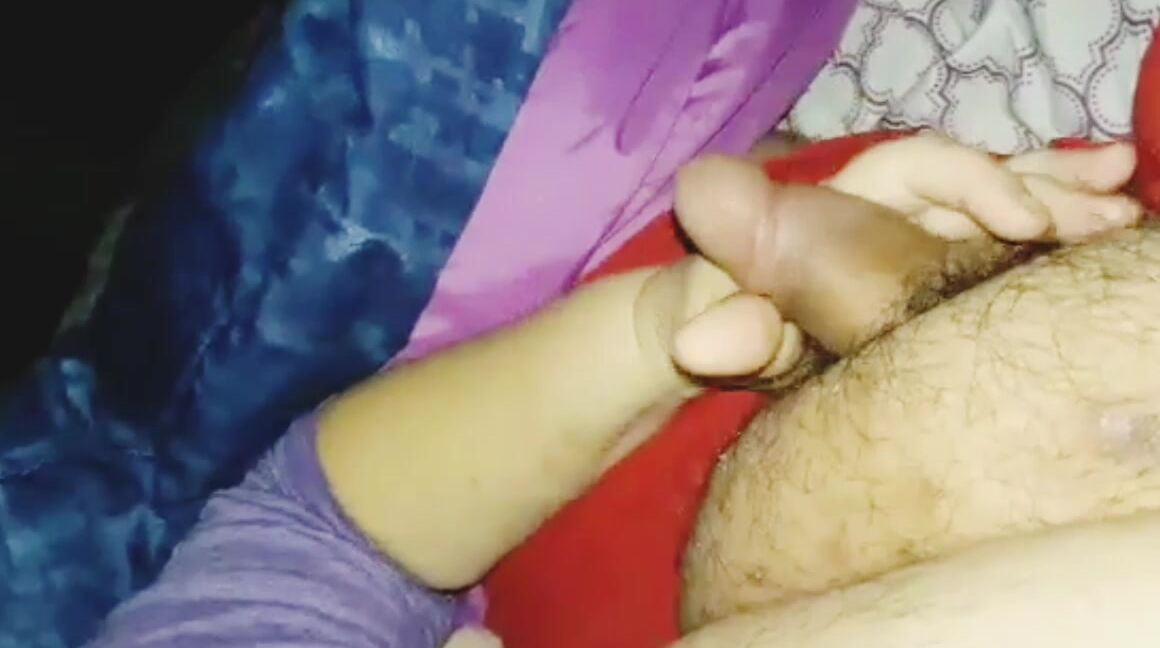 Mizz Sunflower Sleepy Girlfriend Horny Boyfriend