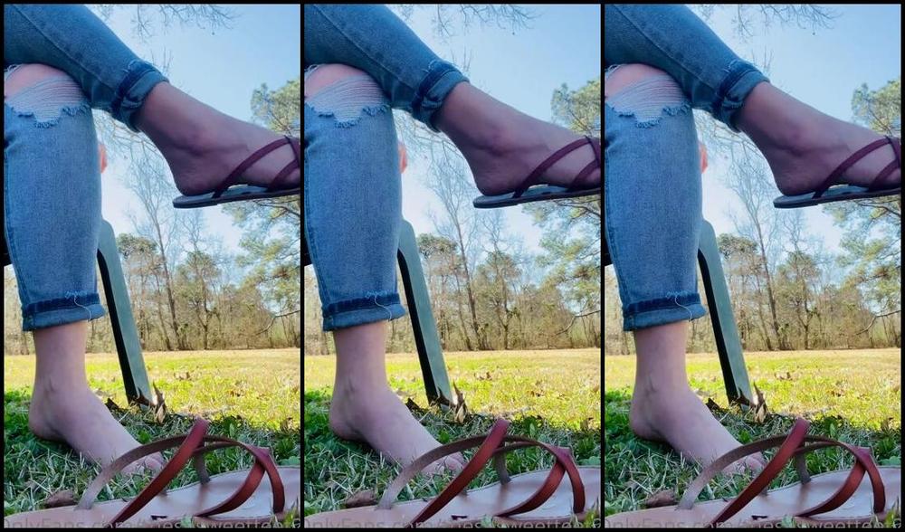 Thesesweetfeet Nicknamed Thesesweetfeet20 Onlyfans 03 27 2021 A Little Flip Flop Tease Is Just Want You Needed This Morning