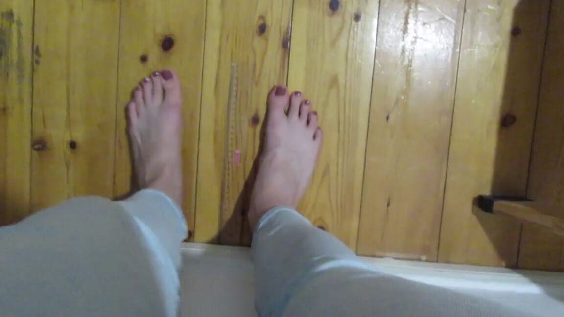 Neolasoles Nicknamed Neolasoles Onlyfans Feet Measuring