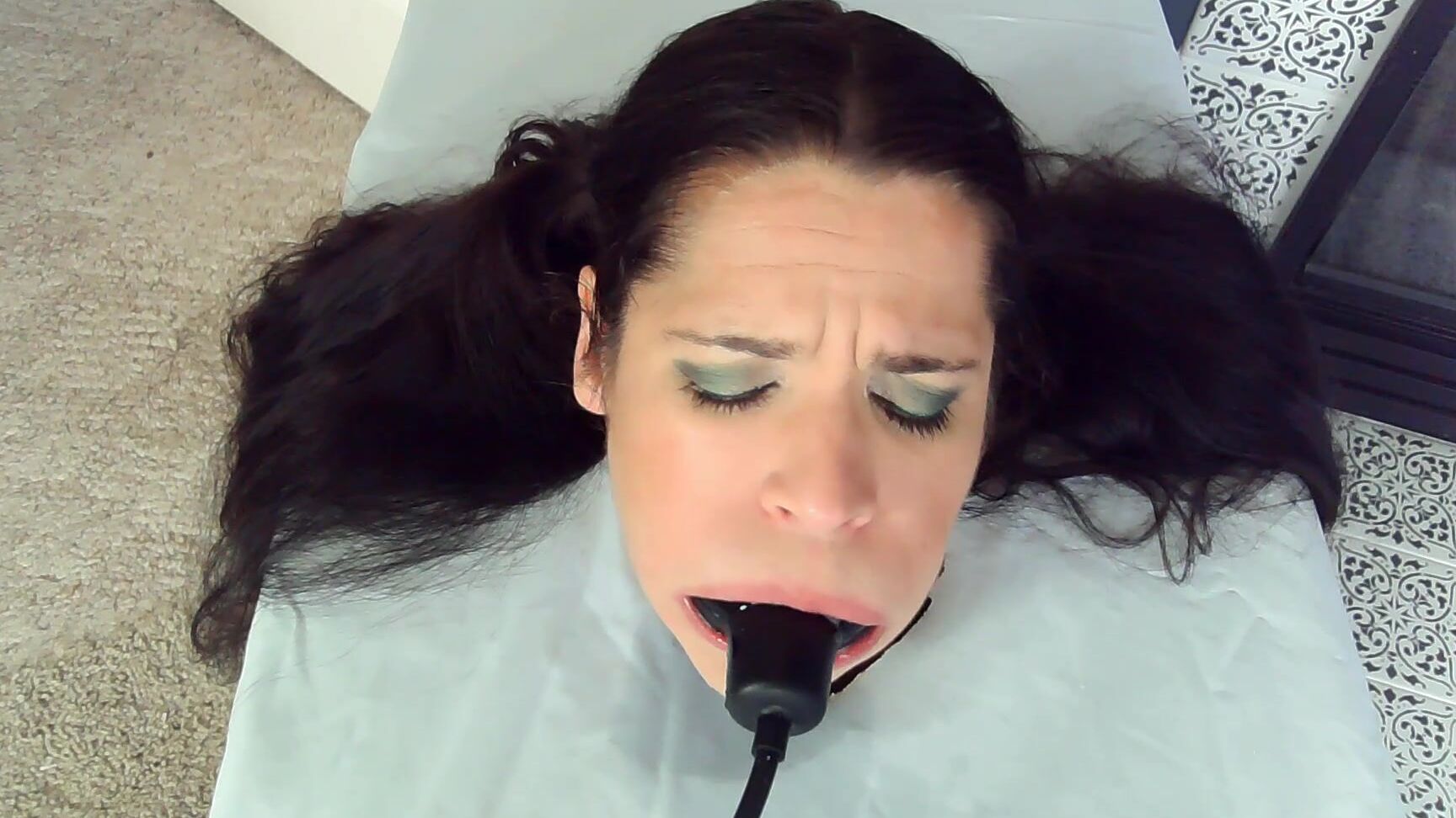 Sammi Starfish Milf In A Box