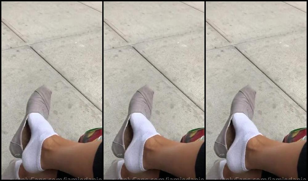 Jamiedaniels Onlyfans Here Is A Little Sweaty Feet Action On The Streets While I Was Waiting For Goddess Dee And Team 17 1P