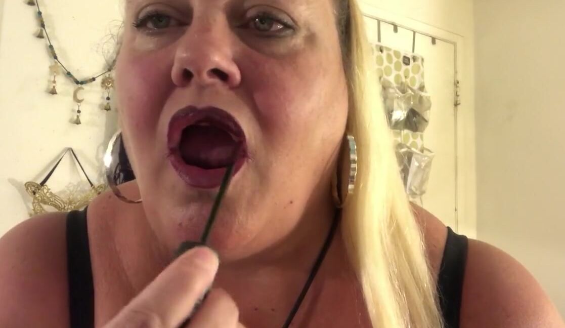 BBW Lipstick Kisses_Gemini Goddess PornHubPremium
