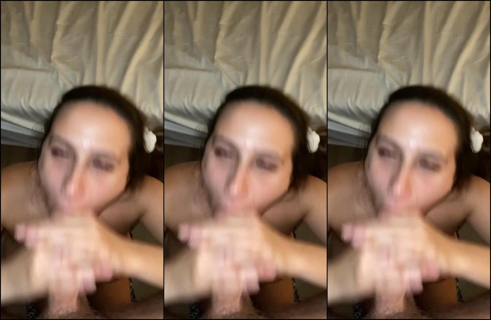 Xoxoashleyadams Giving Good Head Thedustindaring