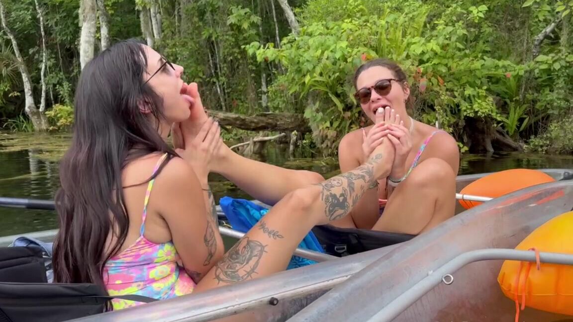 Super Soles 3406338457 07 22 2024 Here Is A Short Clip I Filmed While Ashleylottsxo Hang10Toess And I Were Out On A