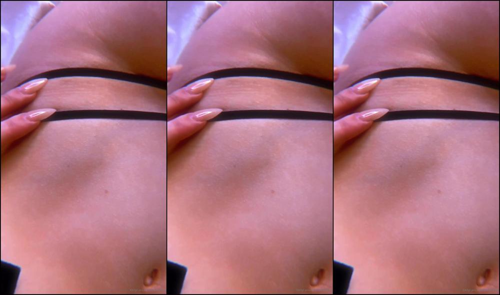 Lavishulula Playing With Pearls