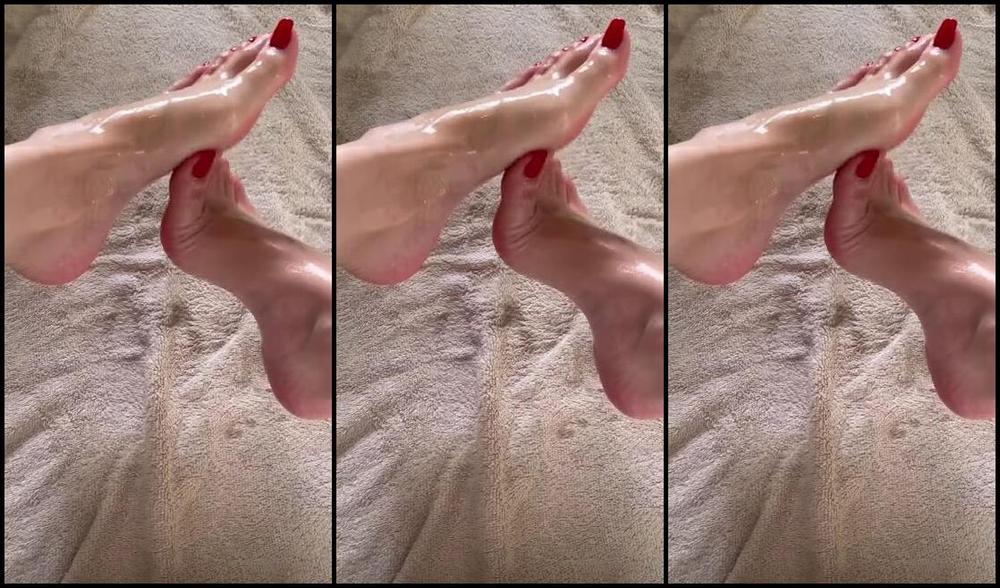 Nicholeivory Onlyfans Watch Me Oil Up These Pretty Feet