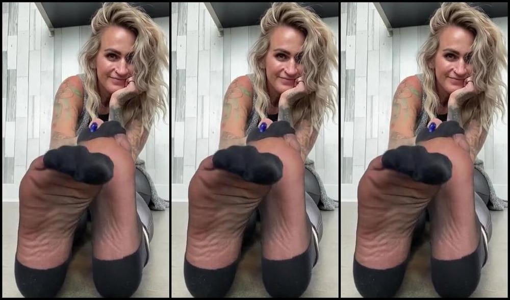 Thefantasychest Onlyfans The Sock Rodeo Vol 4 Its That Time Again Babes Time To Pull Out Your Cock For My Collectionp