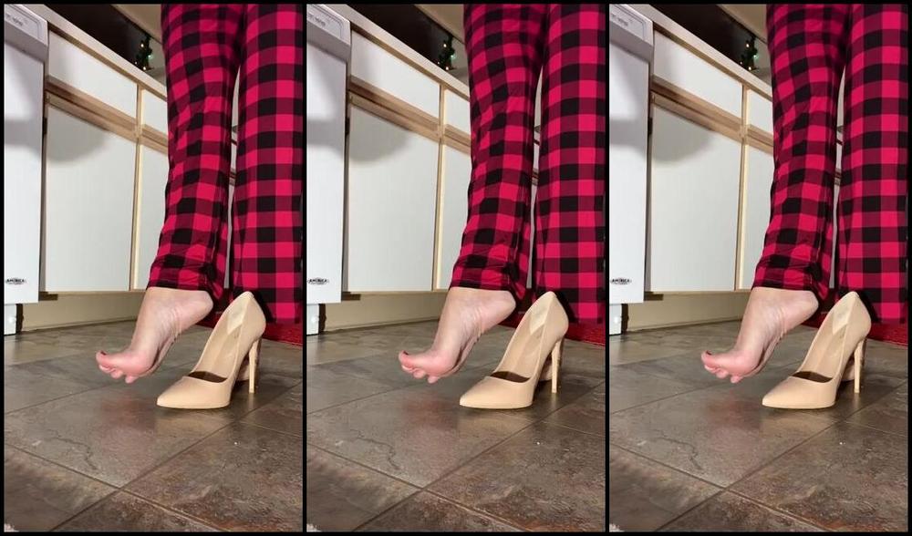 Hergoodtimeinheels Nicknamed Hergoodtimeinheels Onlyfans Dm For Custom Videos5