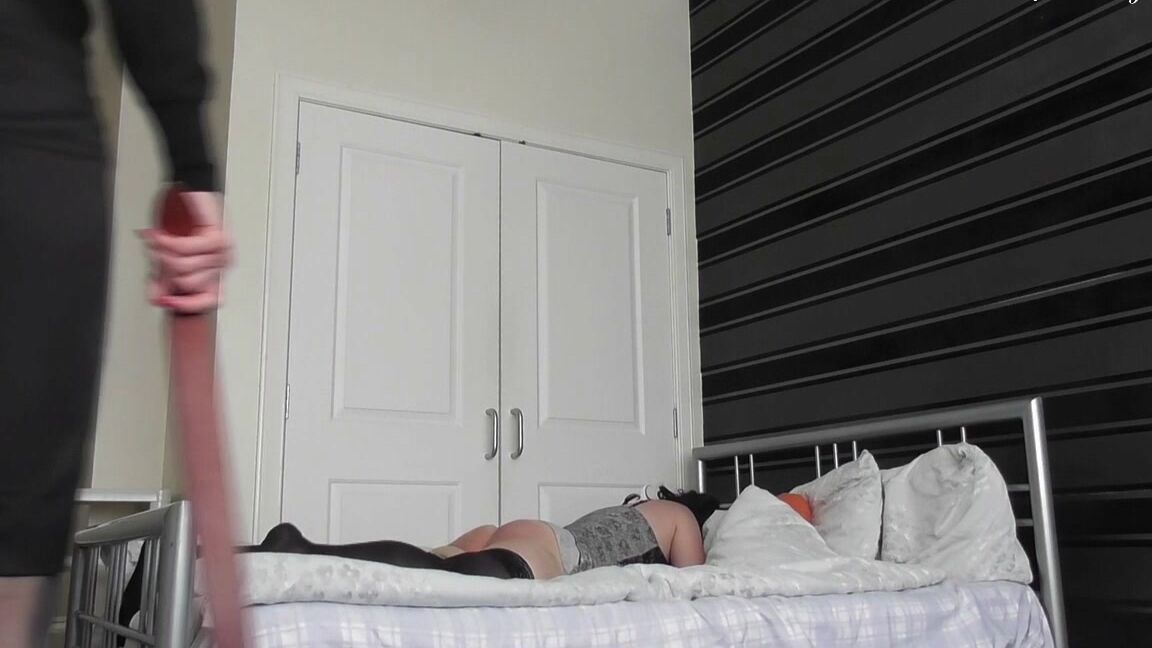 Miss Scarlet Domina-Scarlet The-Landlady-Enforces-The-Curfew- Clips4Sale