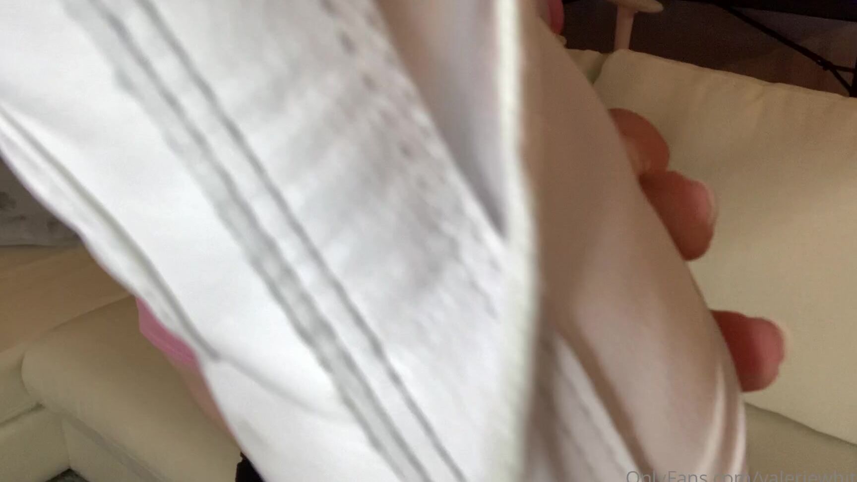 Valeriewhitebby Smelly Shoe Removal