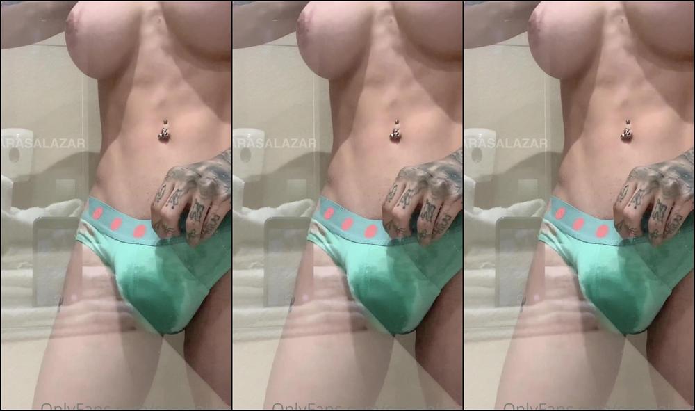 Sarasalazar Who S Gonna Take A Shower W This Little Piggy