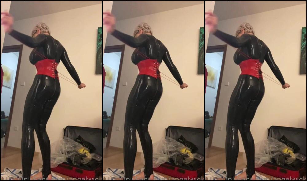 Angelwicky Getting Ready For Latex Shooting Chyst N Na Latexovou Sc Nu
