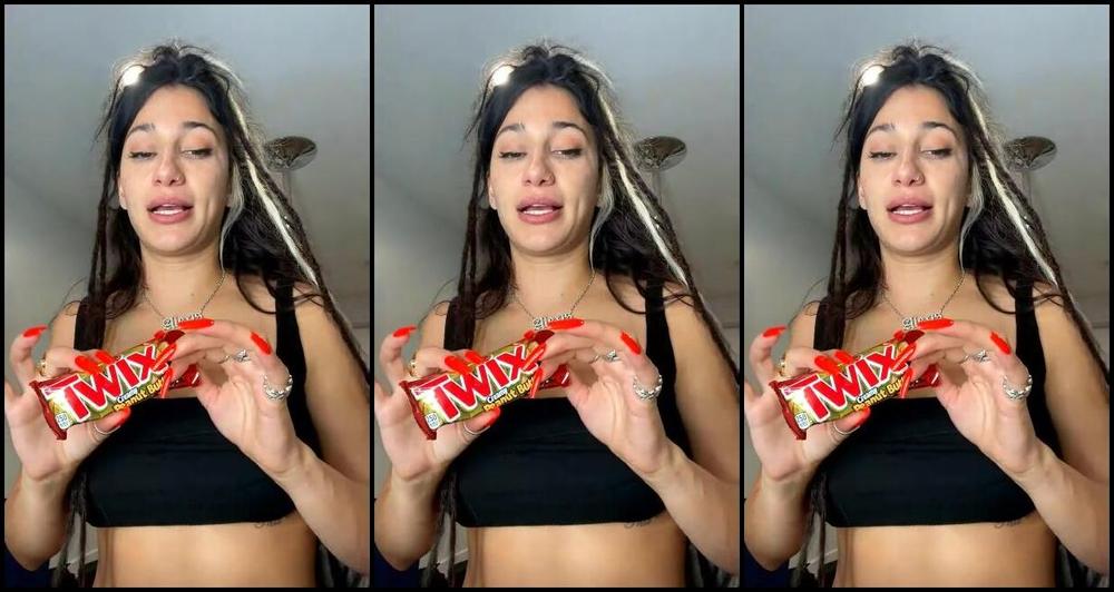 Lexypanterra Stream Started At Am Trying These Worldly Snacks