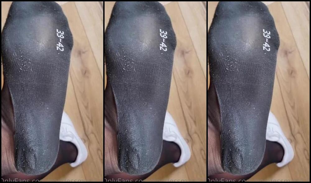 Goddessmona 91 Onlyfans Bei Uns Ist Das Wetter Endlich Wieder Fantastisch Was Bedeutet Das Richtig Die Nylons Werden Ausp