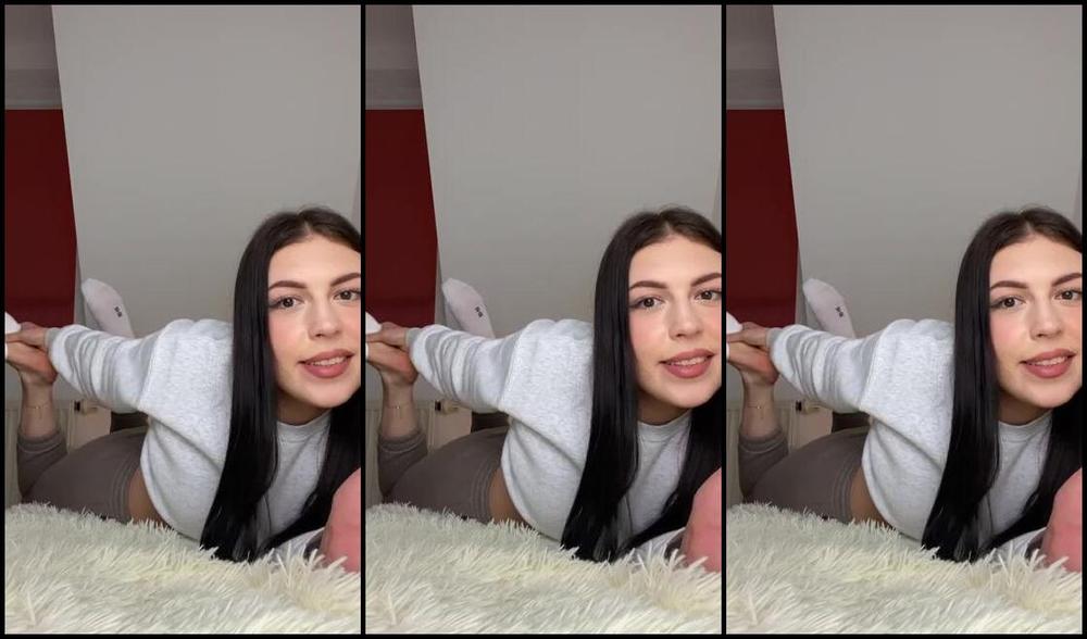 Feetqueenkaty Onlyfans I Was Wearing These White Sneaker Socks For 3 Whole Days In My Nike Airforce Could You Handle Smel