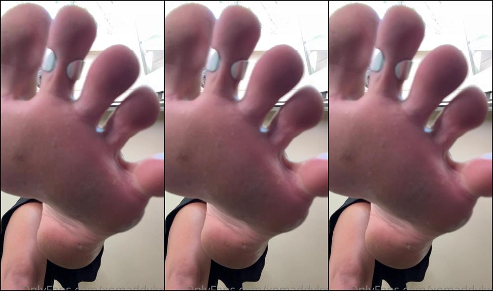 Xomaddykxo Under My Massive Foot Is Where U Shall Stay