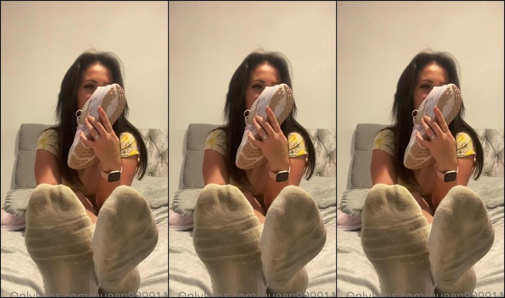 Queen Dirty Socks Time