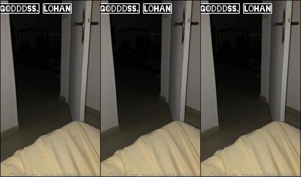 Goddesslohan 1273040277 11 17 2020 Rainha Dorme Na Cama Escravo No Ch O