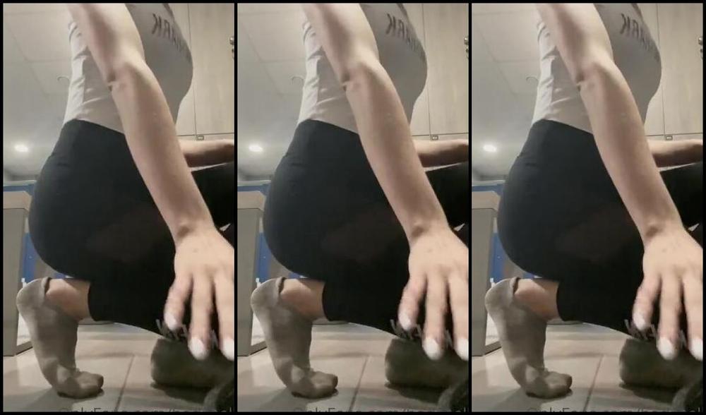 Goddessgaelle Nicknamed Badgaelle Onlyfans Le Retour Des Vidos La Salle De Sport Le Sport Me Manquait Trop